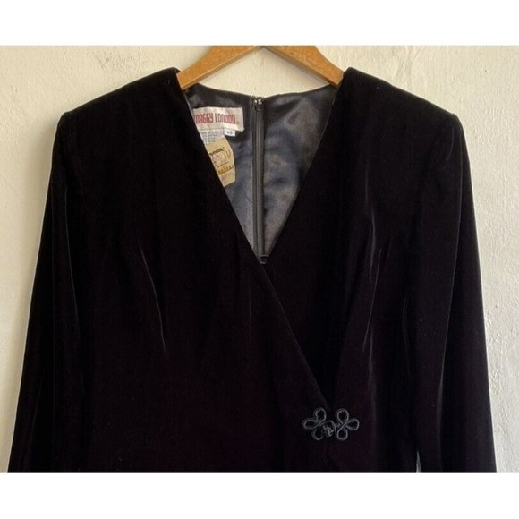 COPY - Vintage Maggy London Dress Size 10 Black Velvet Asian Inspired Long Slee… - Picture 2 of 10
